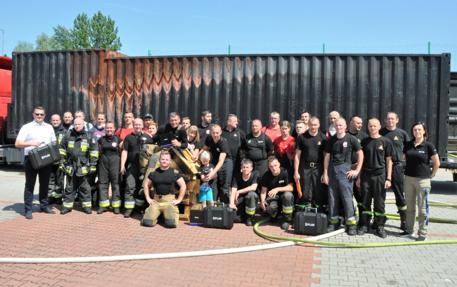 Strażacy oraz członkowie GPR
z nowym sprzętem ratowniczym!