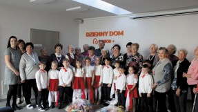 Dzienny Dom „Senior +”  świętuje z przedszkolakami