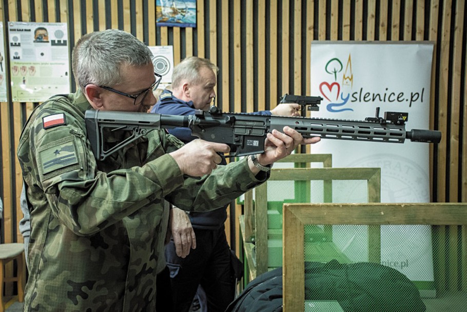 Strzelanie wirtualne, czyli nowa oferta Strzelnicy Sportowej w Myślenicach