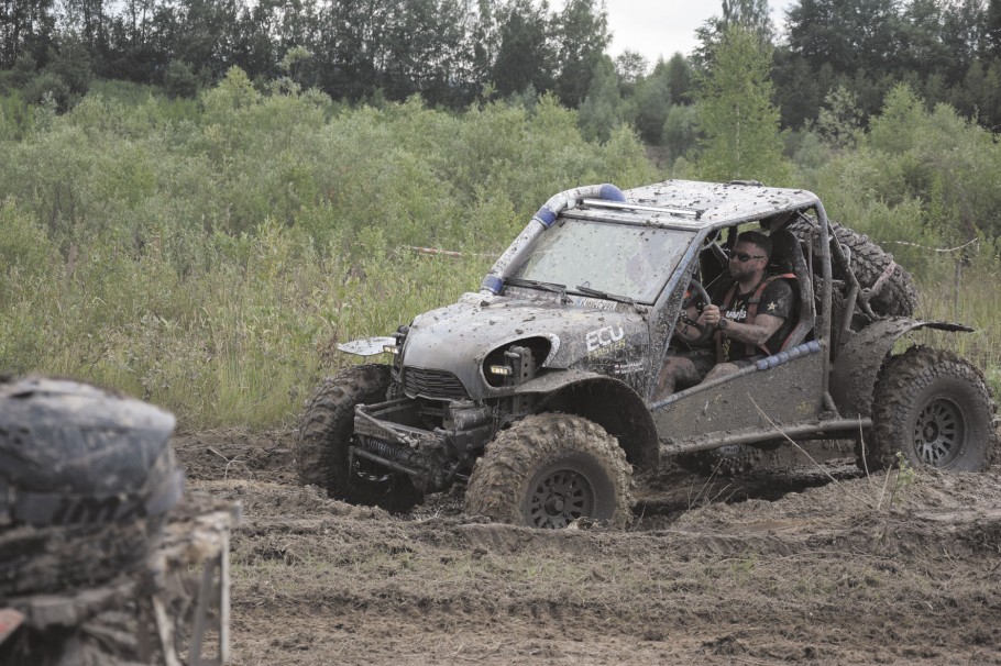 Błoto, spaliny, rywalizacja – Zlot Off-Road MKM