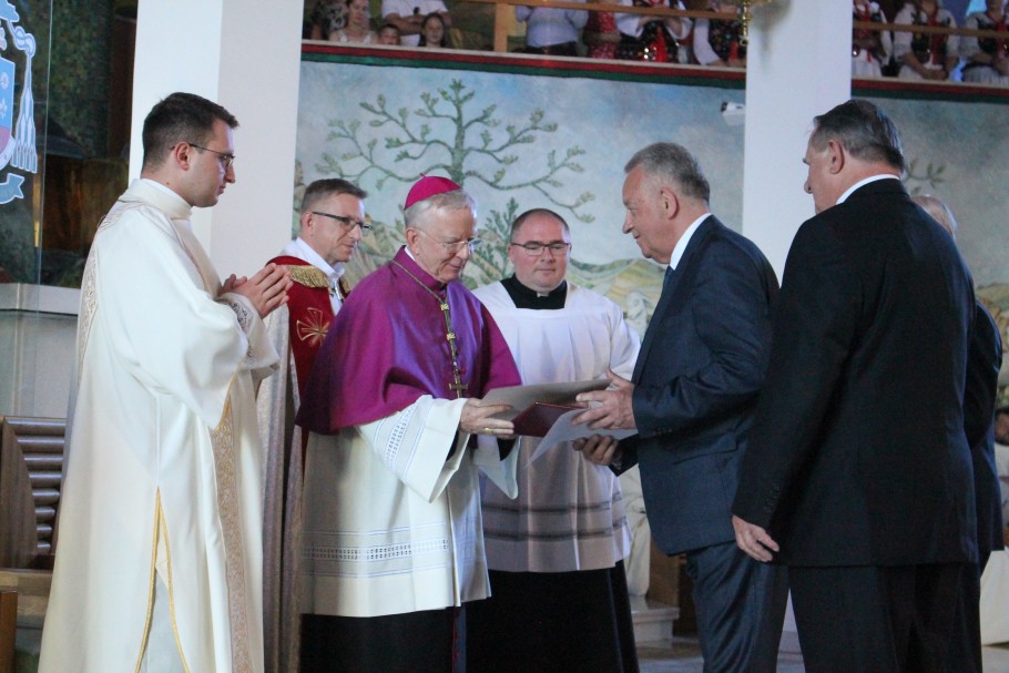 Konsekracja Kościoła pw. Matki Bożej Pocieszenia w Trzemeśni