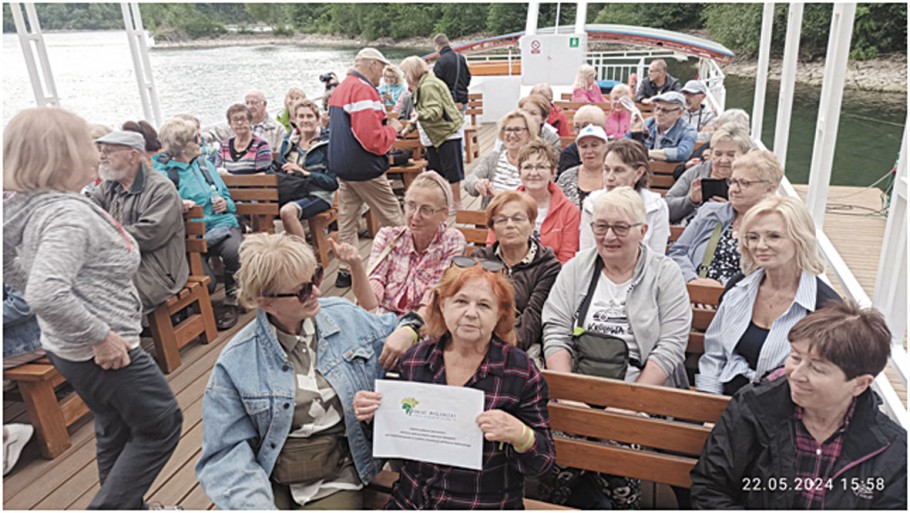 Seniorzy wędrują śladami wybitnych Małopolan